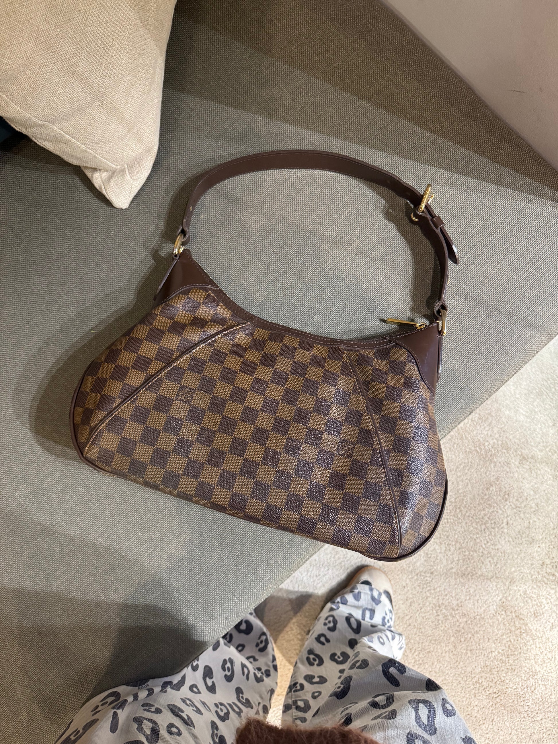 Louis Vuitton Thames PM Damier Ebene Shoulder Bag