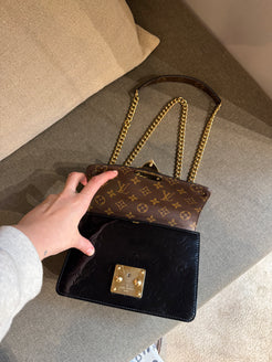 Louis Vuitton Wynwood Bag